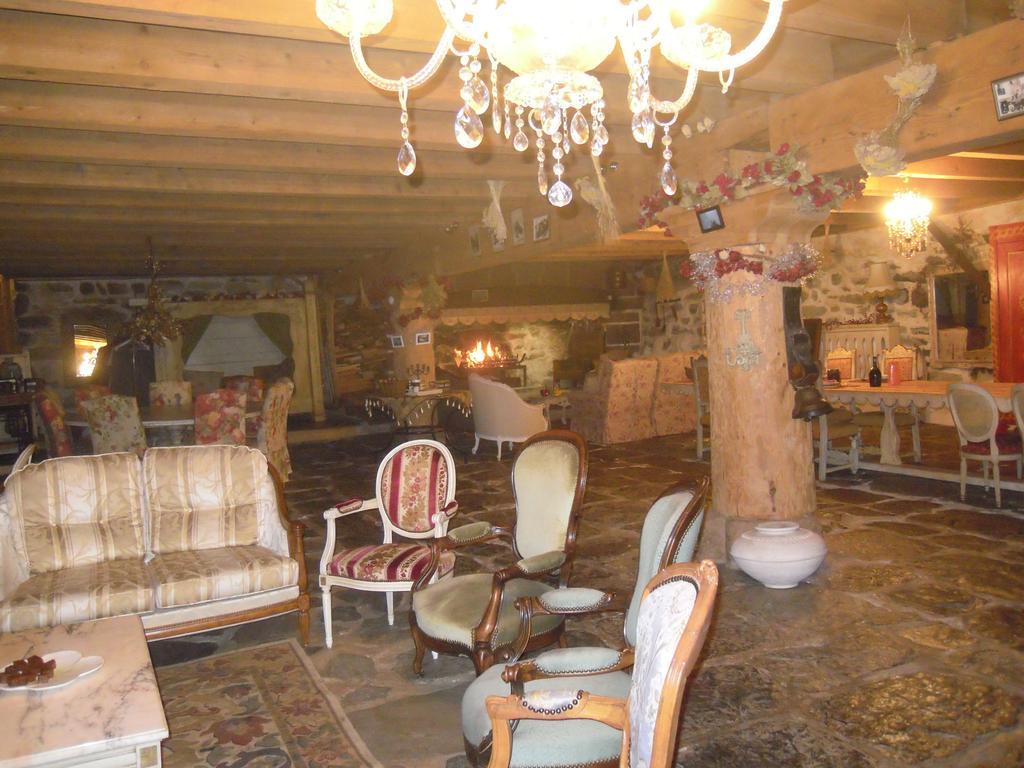 Bed and Breakfast Le Francillon Les Estables Zewnętrze zdjęcie