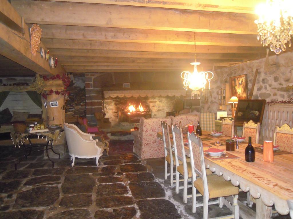 Bed and Breakfast Le Francillon Les Estables Zewnętrze zdjęcie